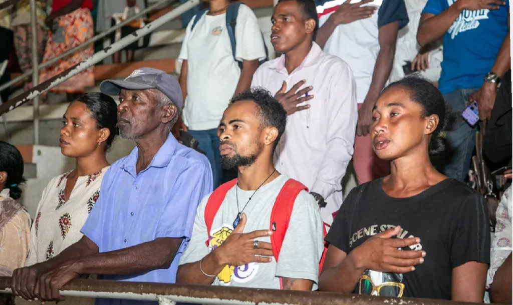 “Vahoakan&rsquo;i Toliara : liana amin&rsquo;ny fandaharanasa fandroso”